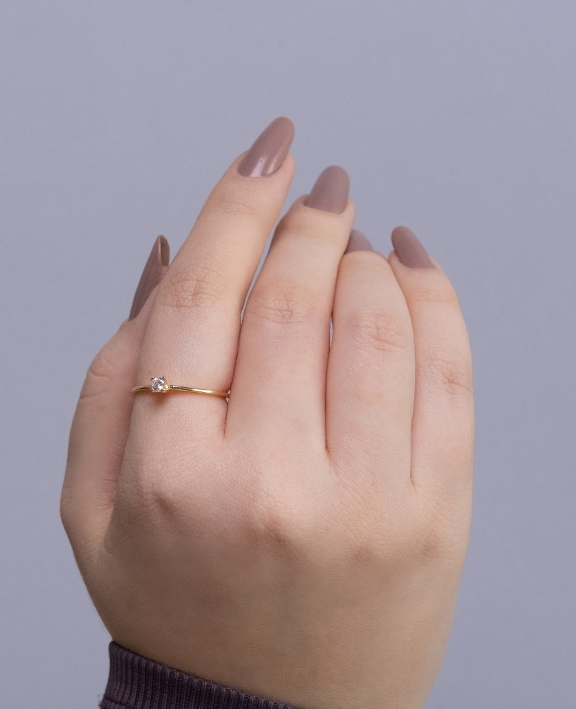 Anel Solitário Diana - Ouro