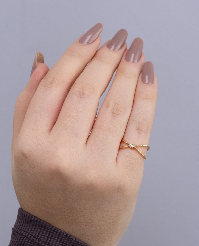 Anel Lili em X Zircônia - Ouro